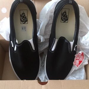 Men’s Vans size 14, NWT
